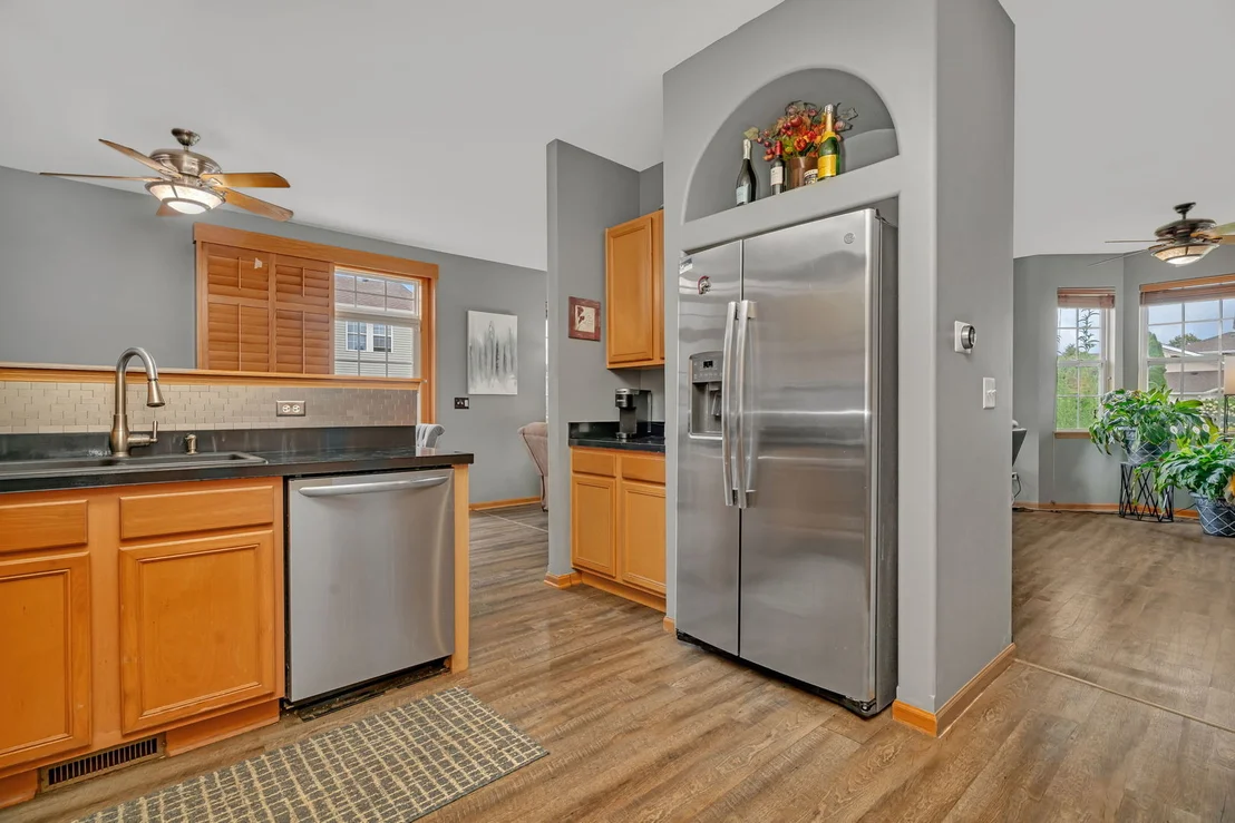 Photo of 16107 Huron Street
