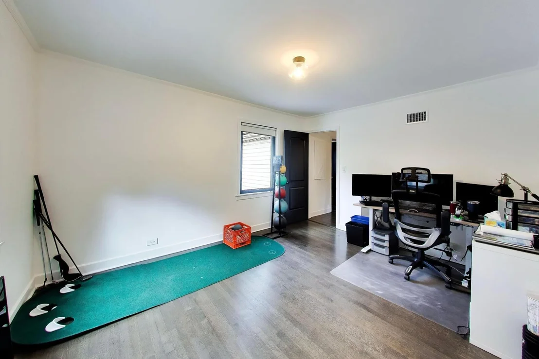 Photo of 901 Locust Road