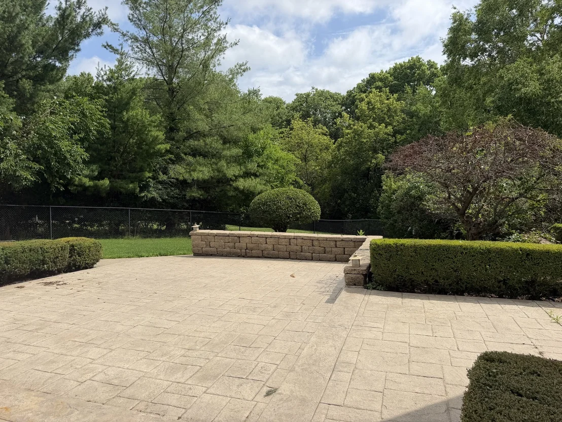 Photo of 2202 Meadows Drive