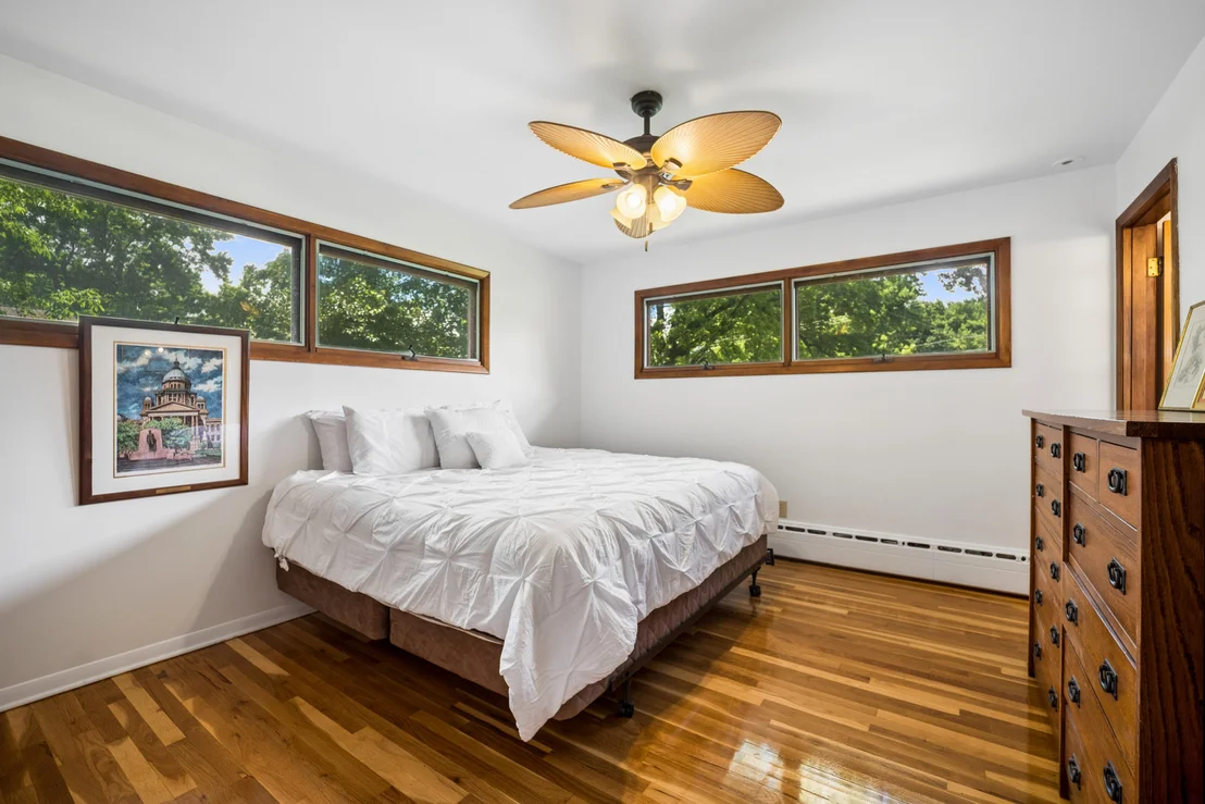 Photo of 1225 Oakdale Drive