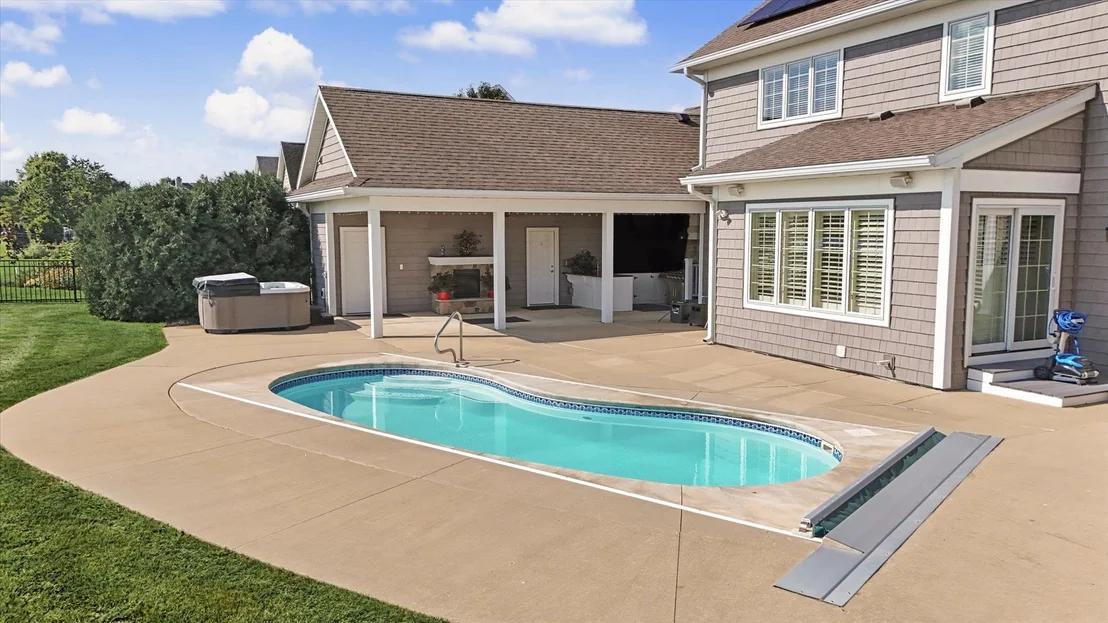 Photo of 1706 Mullikin Drive