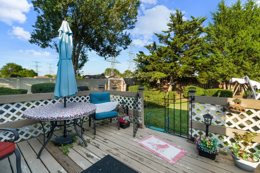 Photo of 715 Thoreau Drive