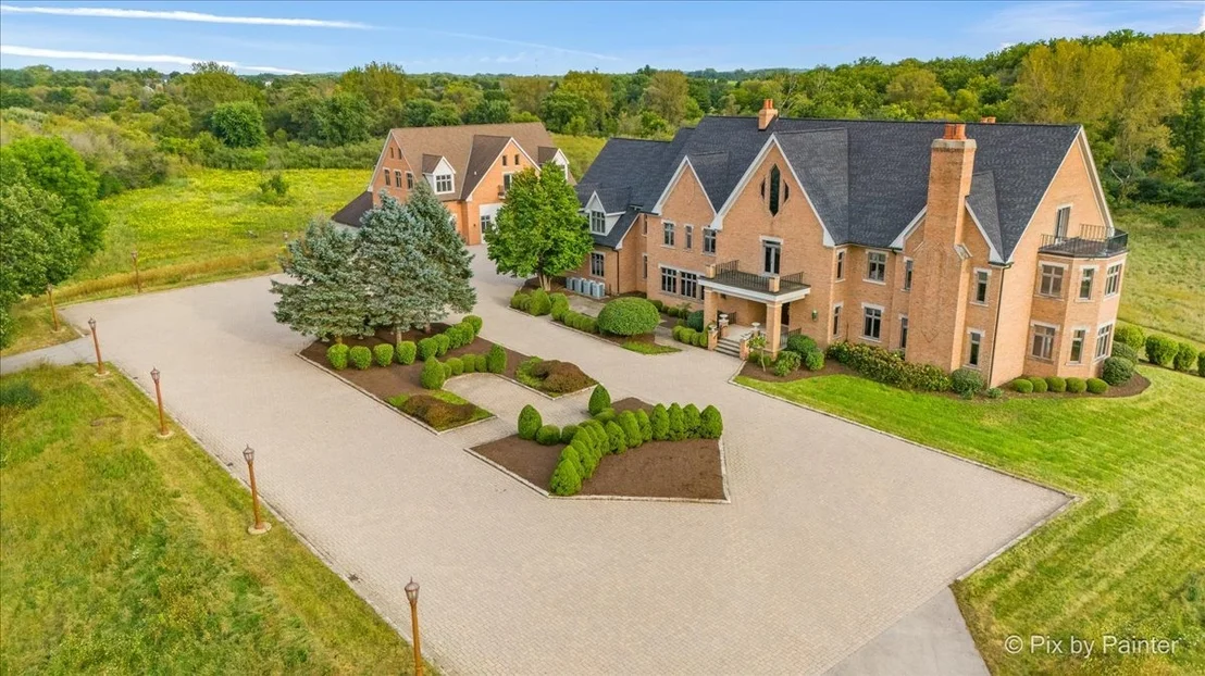 Photo of 5N719 Castle Drive