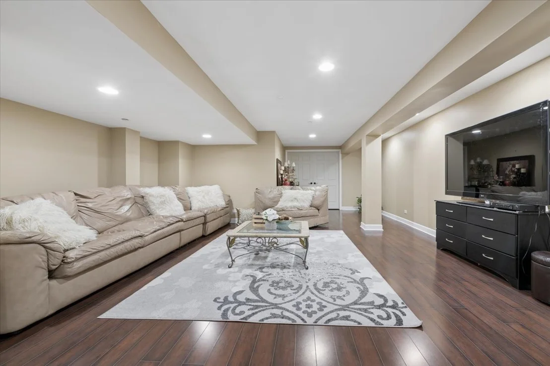 Photo of 5423 SWAN Circle