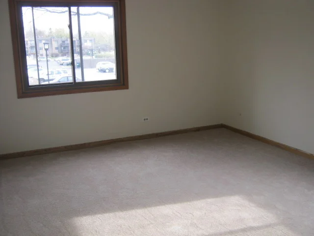 Photo of Unit E5 at 1464 Stonebridge Circle