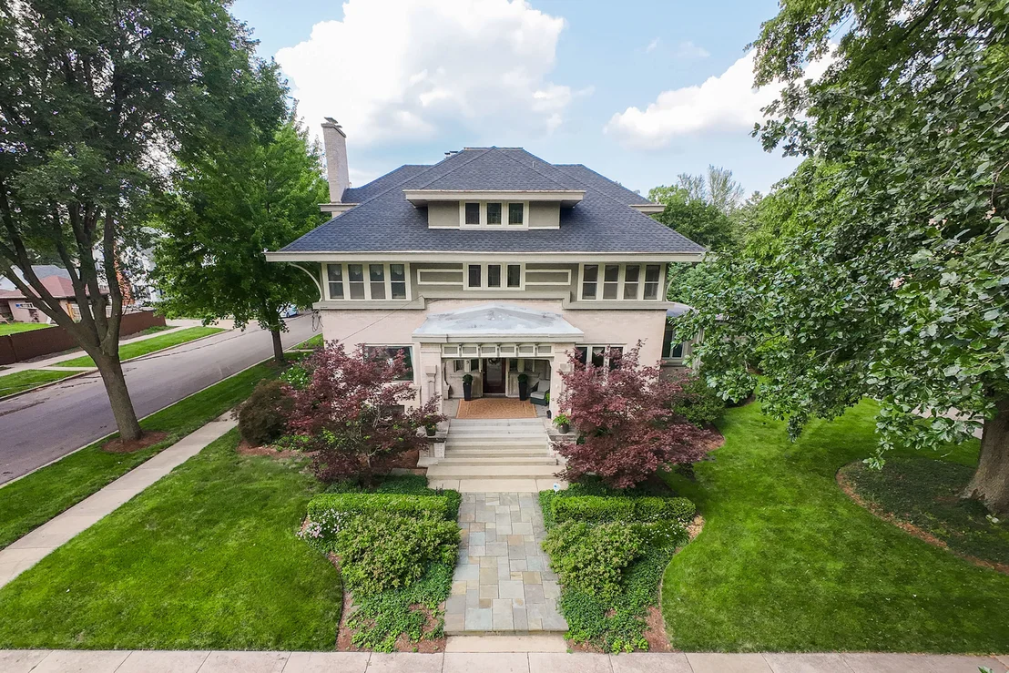 Photo of 729 W Downer Place