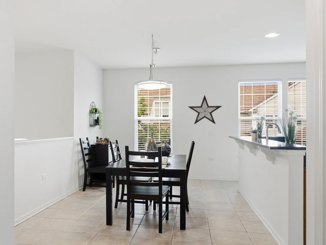 Photo of 490 Dolton Lane