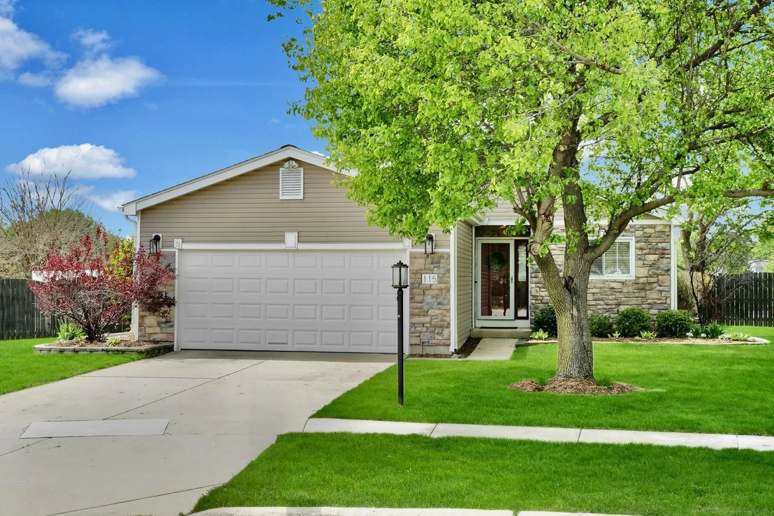 Photo of 115 ABBEYWOOD Circle