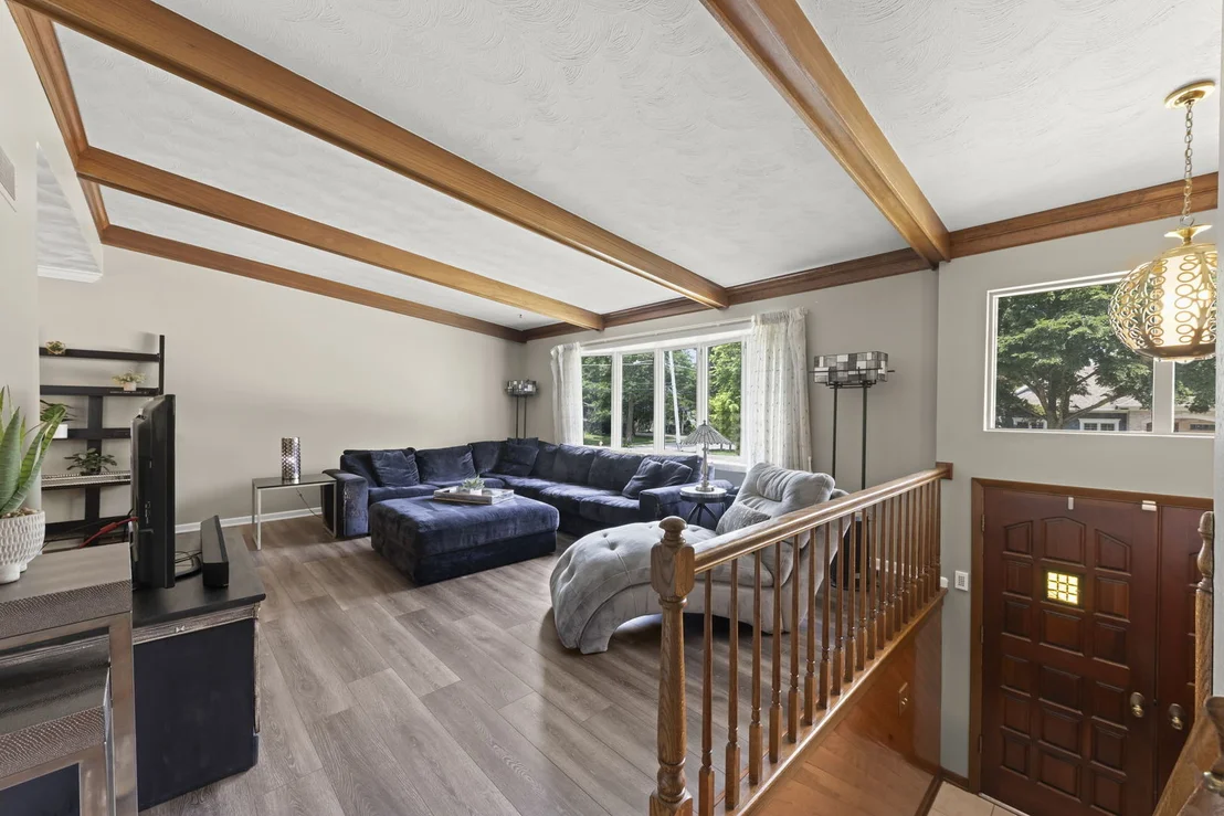 Photo of 403 W Harding Road