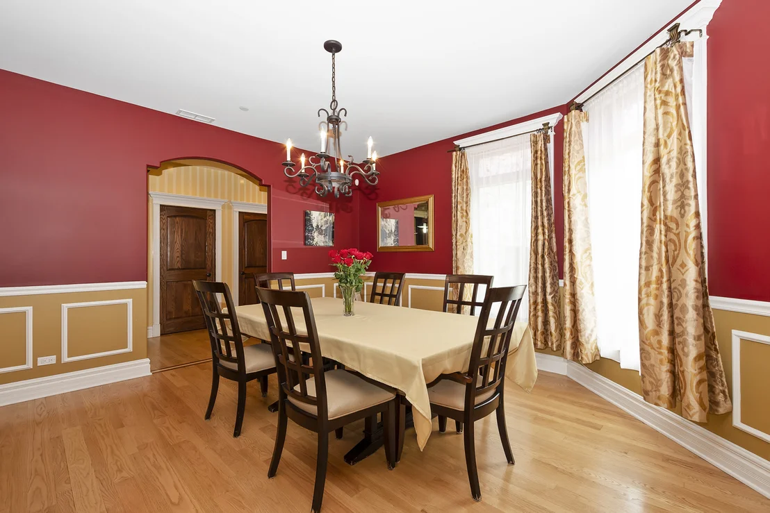 Photo of 2319 Douglas Avenue