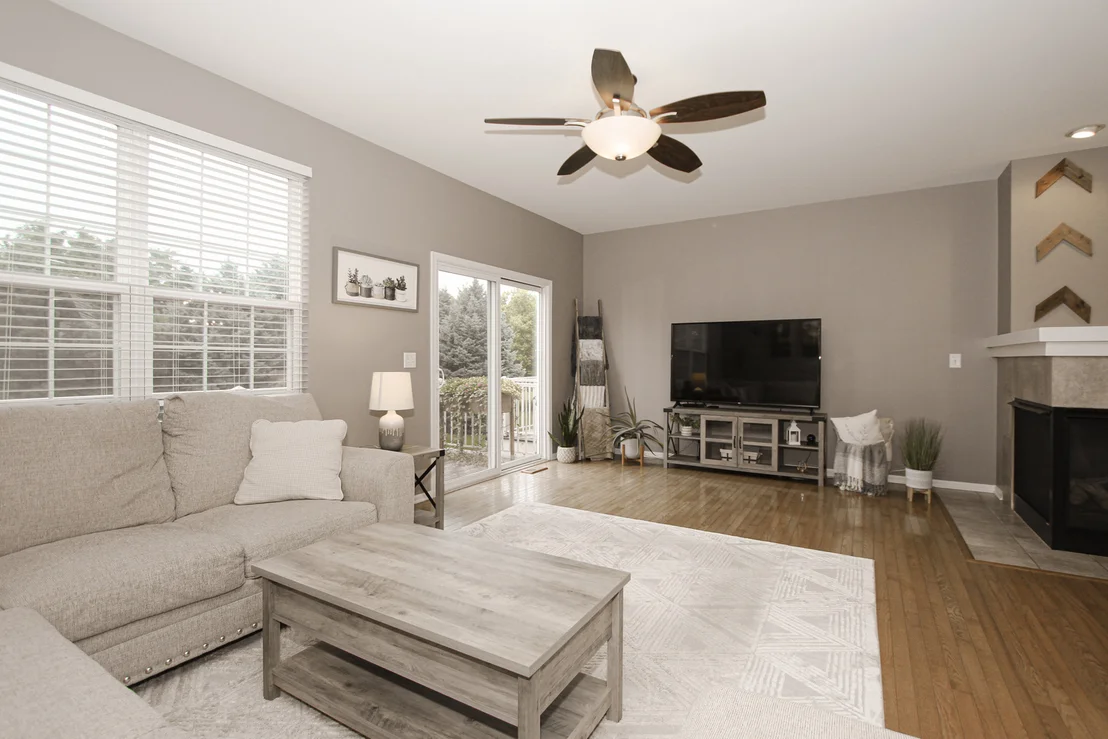 Photo of 734 THORNBURY Road