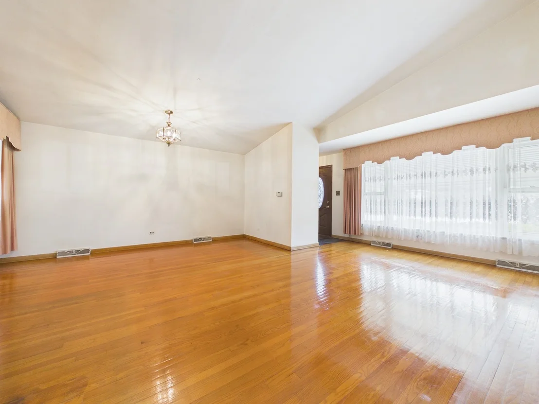 Photo of 9275 Clancy Drive
