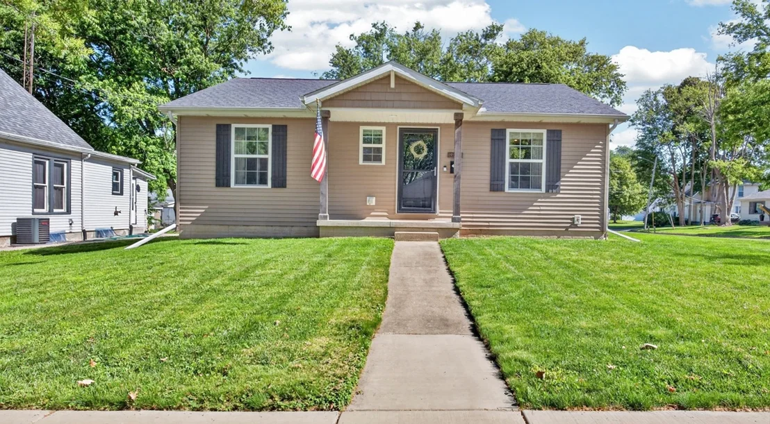 Photo of 308 E Locust Street