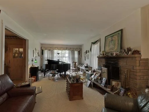 Photo of 628 GREENLEAF Avenue