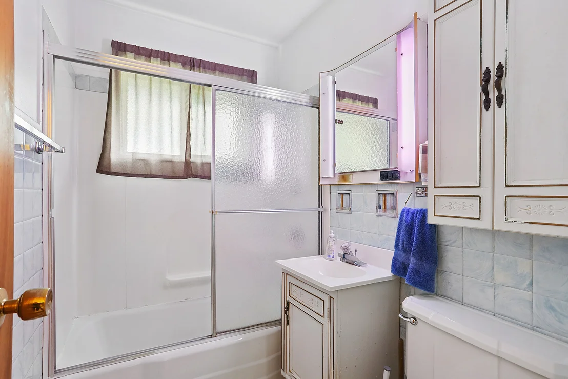 Photo of 7025 Saratoga Drive