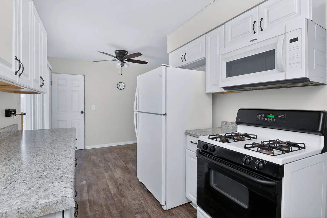 Photo of 86 Circle Drive E