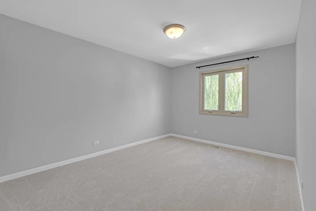 Photo of 112 LILAC Lane