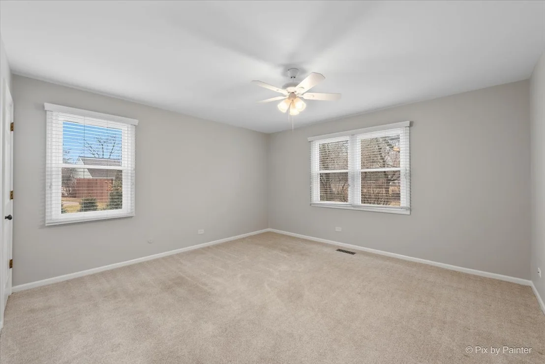 Photo of 1095 Devonshire Avenue