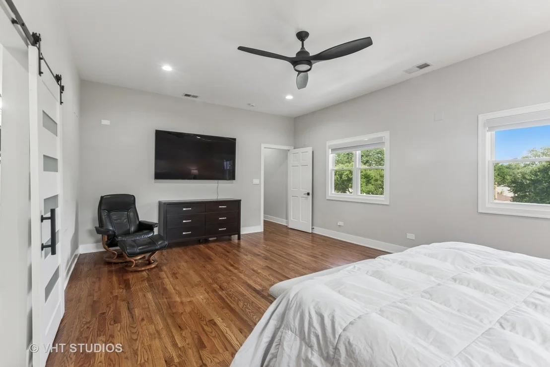 Photo of 447 W Harrison Road