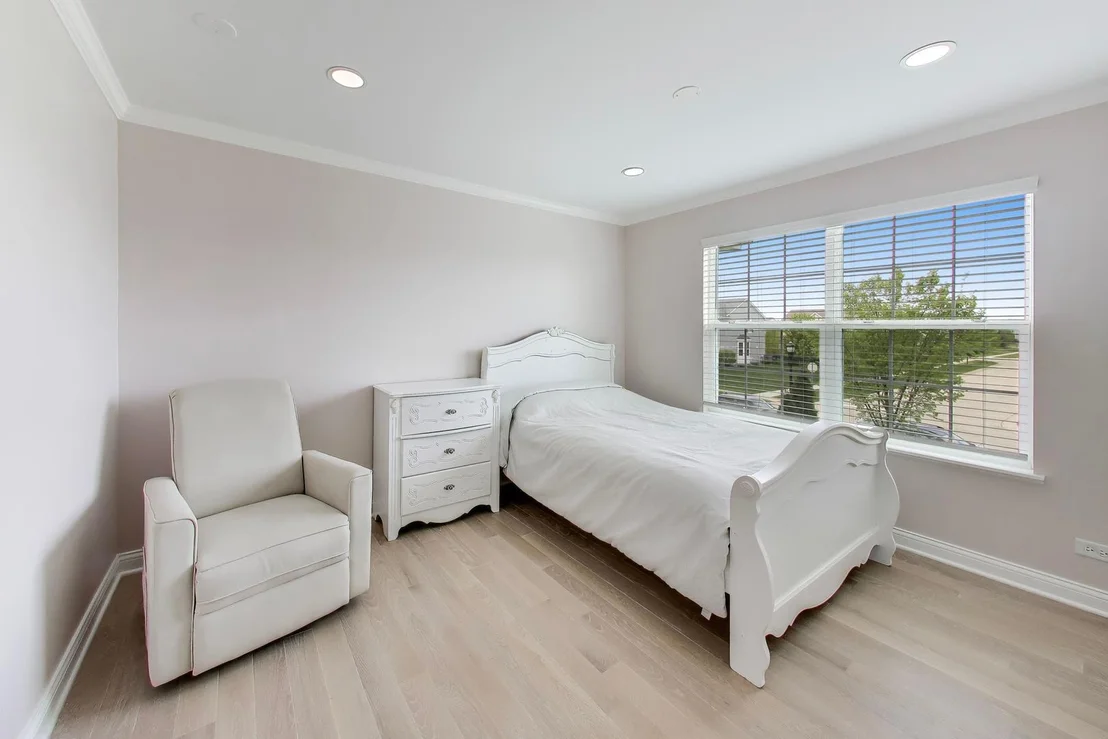 Photo of 8880 Pearsall Drive