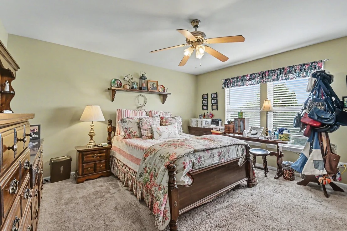 Photo of 15897 ROLLAND Drive