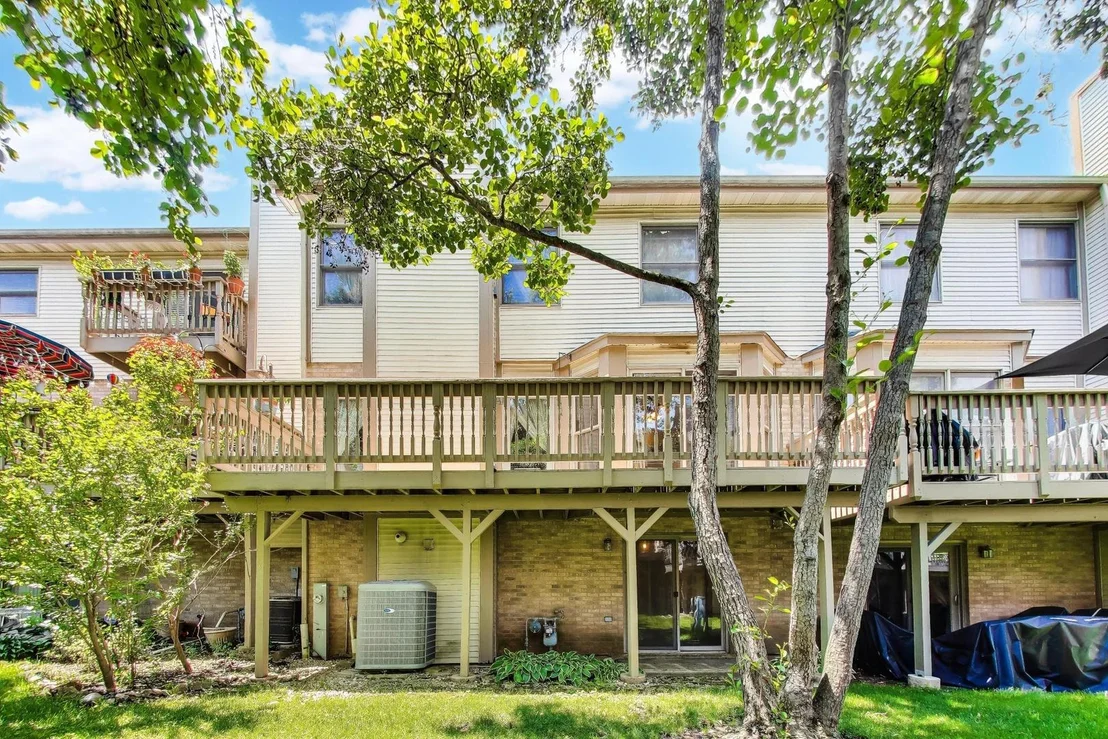 Photo of 133 Schiller Place