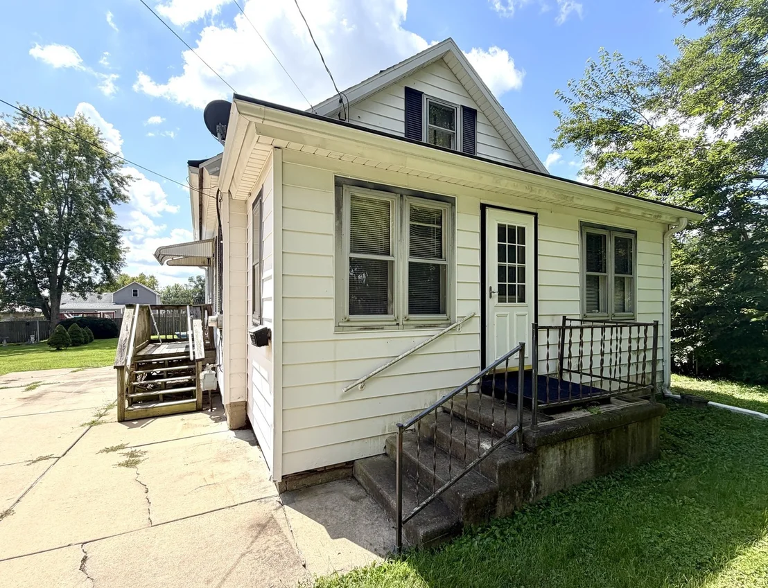 Photo of 2710 3rd Street