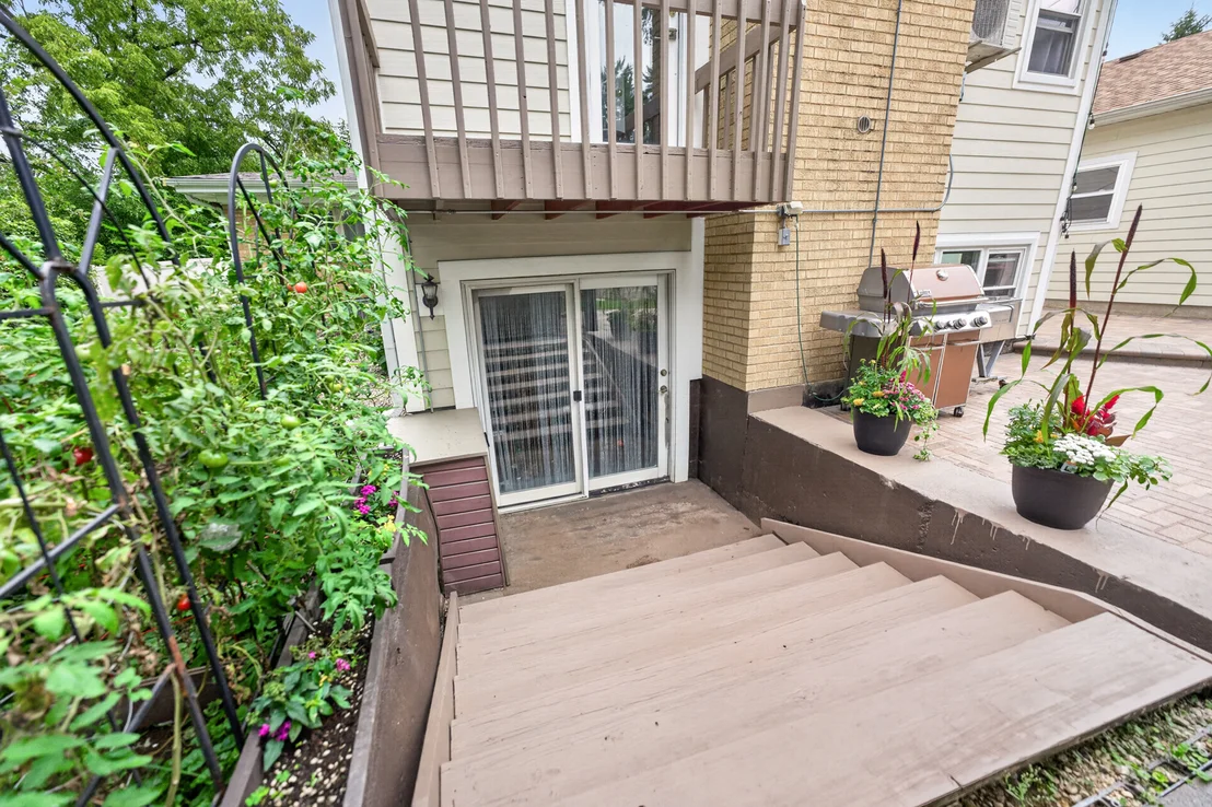 Photo of 17W041 Deerpath Road