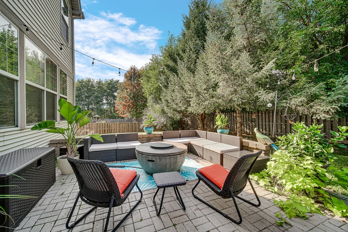 Photo of 385 Post Oak Circle