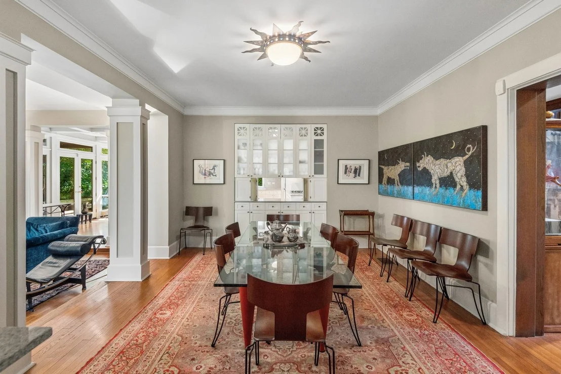 Photo of 770 Sheridan Road