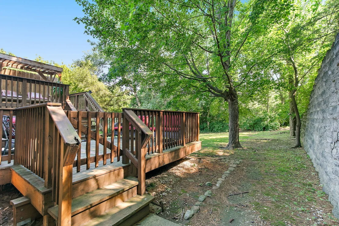 Photo of 609 River Bluff Drive