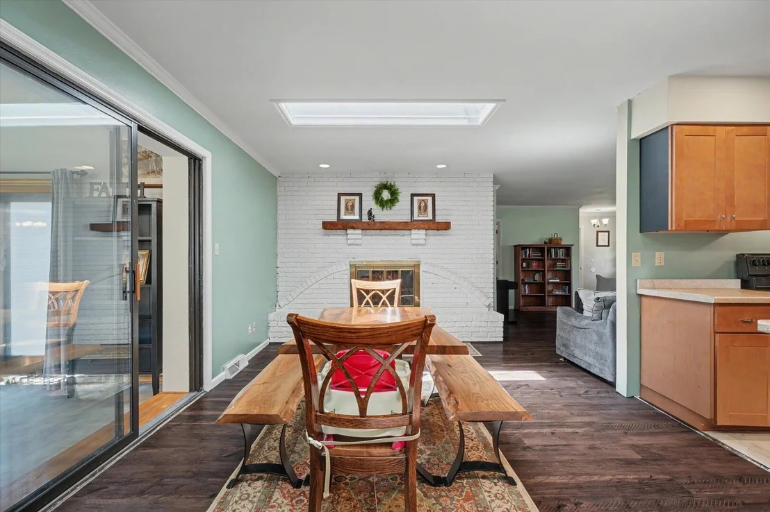 Photo of 304 Cherokee Drive