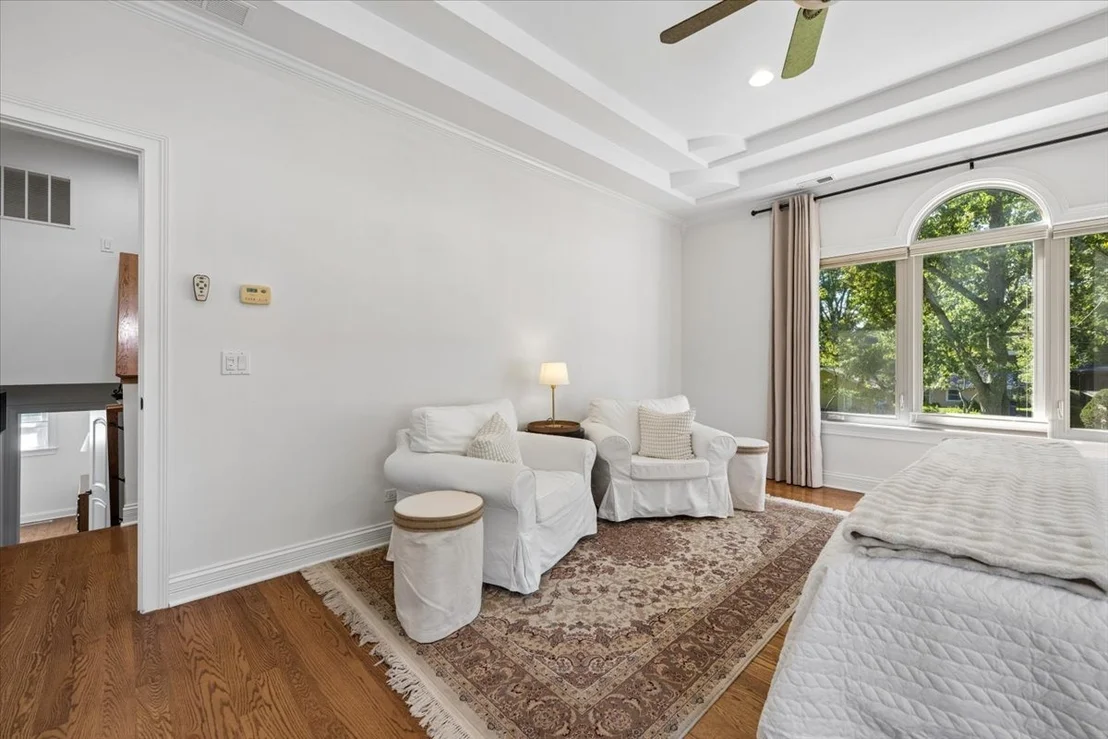 Photo of 226 SUNSET Drive