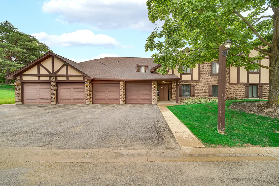 Photo of Unit A at 1659 Dover Court