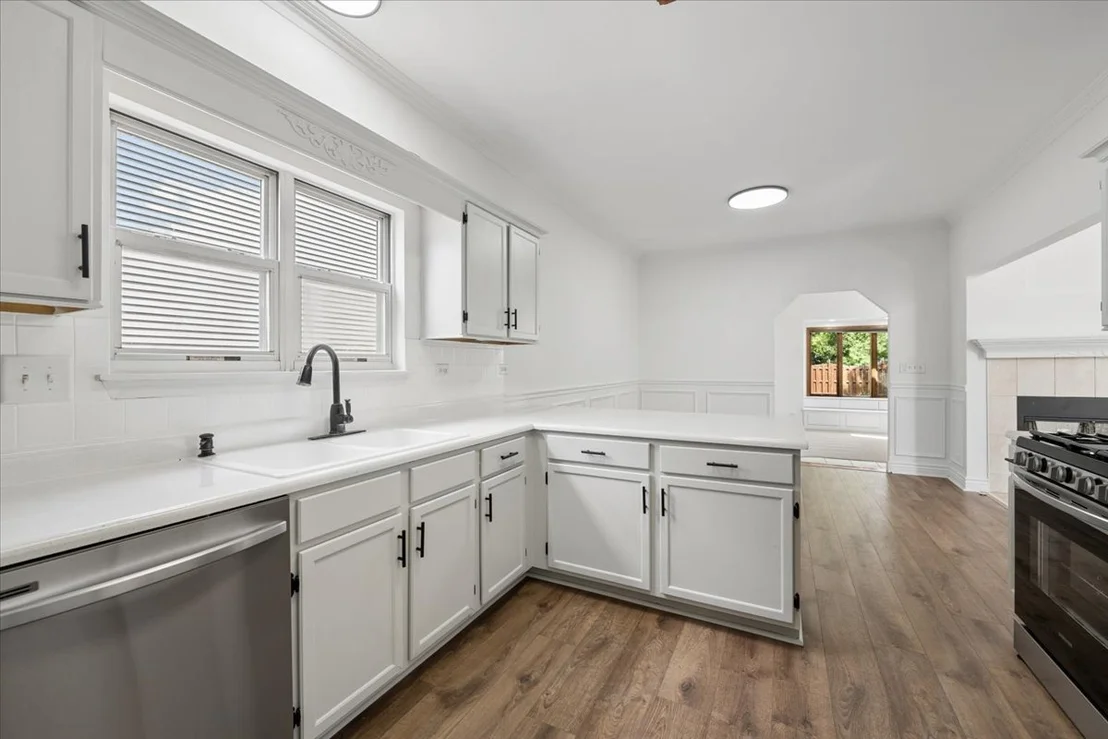 Photo of 415 Juniper Drive