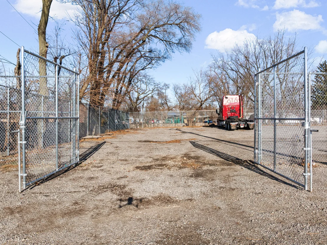 Photo of 2427 Plainfield Road