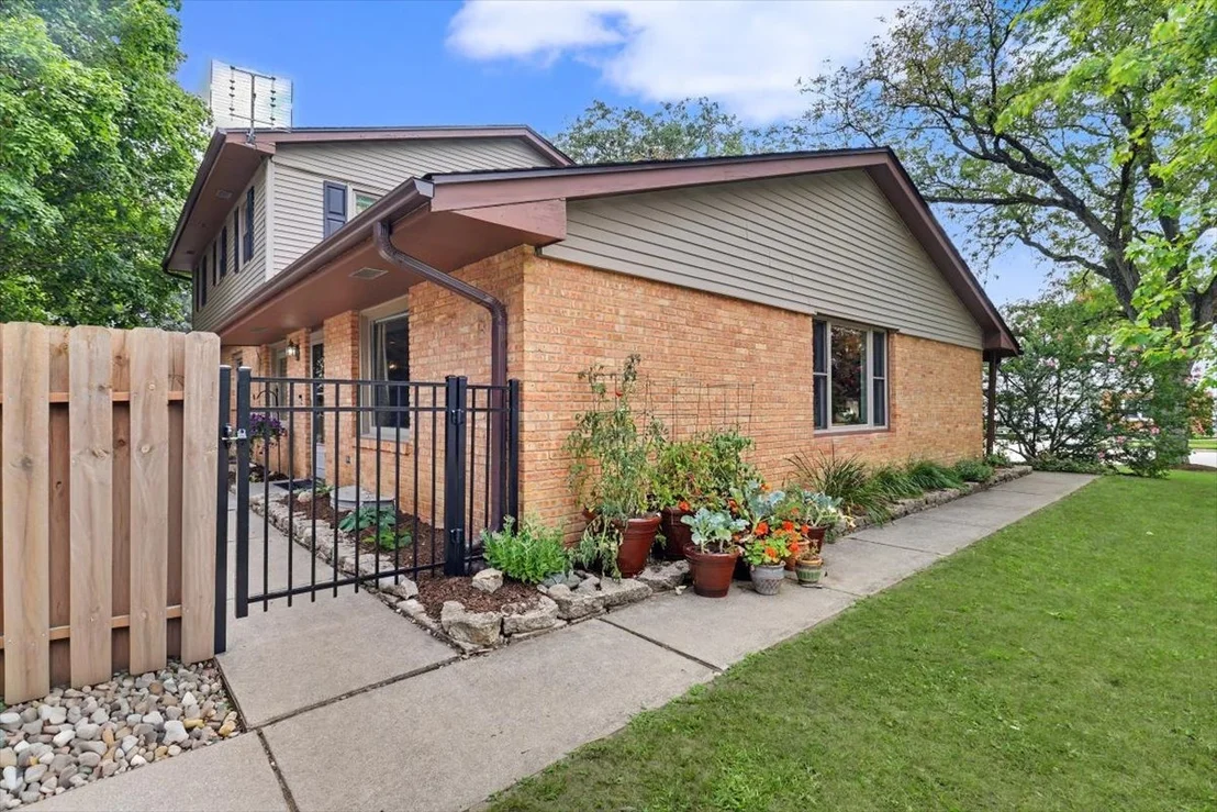 Photo of 1018 Porter Lane