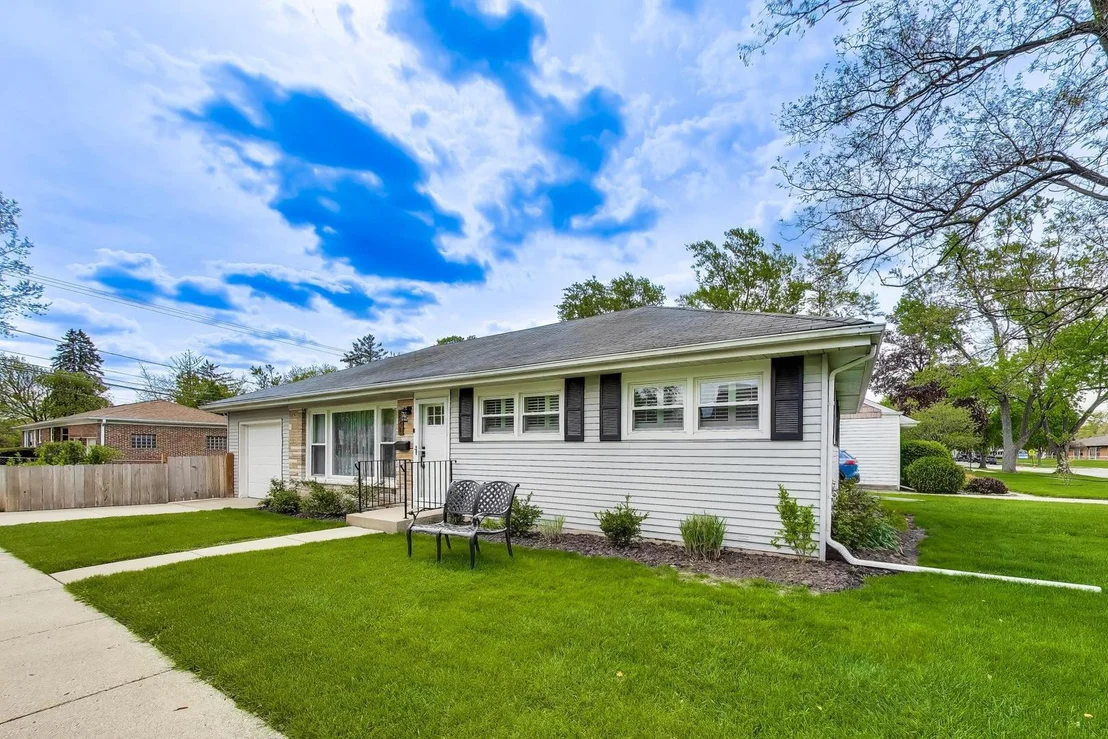Photo of 321 N Fairview Avenue