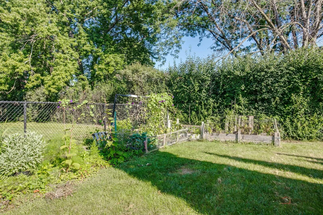 Photo of 600 Thompson Boulevard