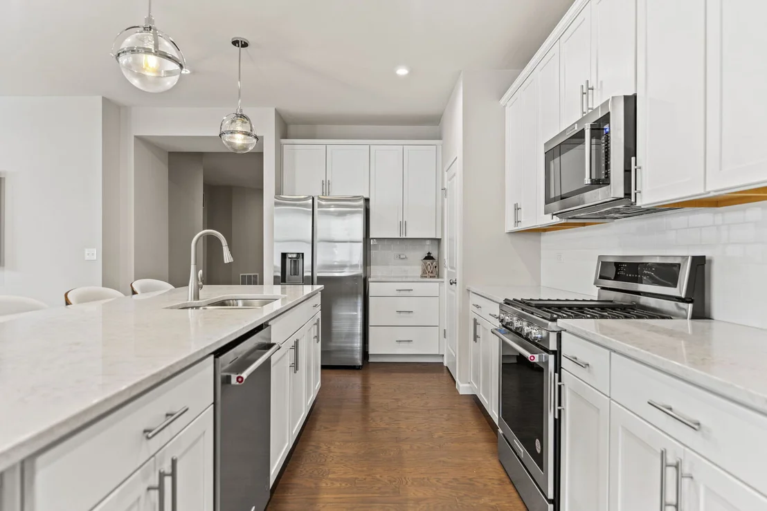 Photo of 1S056 Rhoads Way