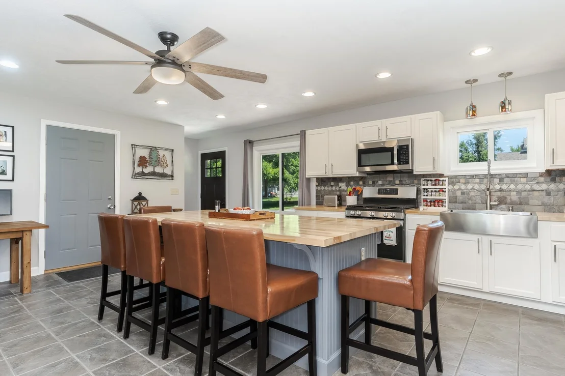 Photo of 24401 Peyton Place