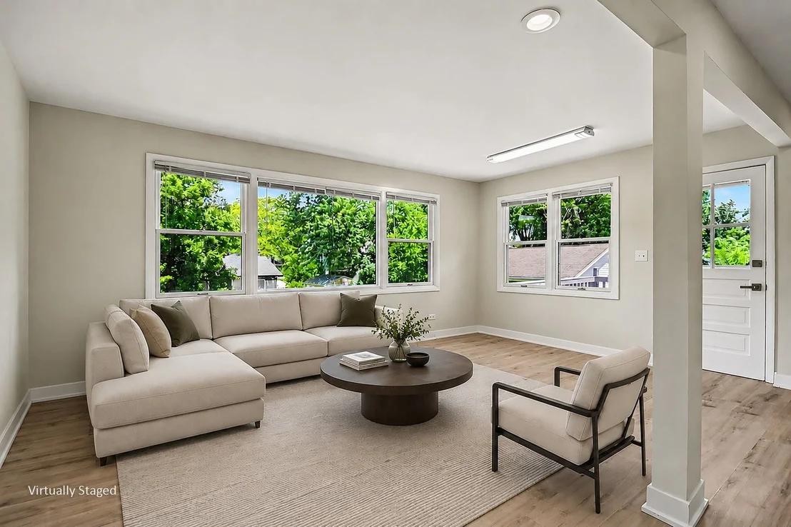 Photo of 1312 W Oakmont Road