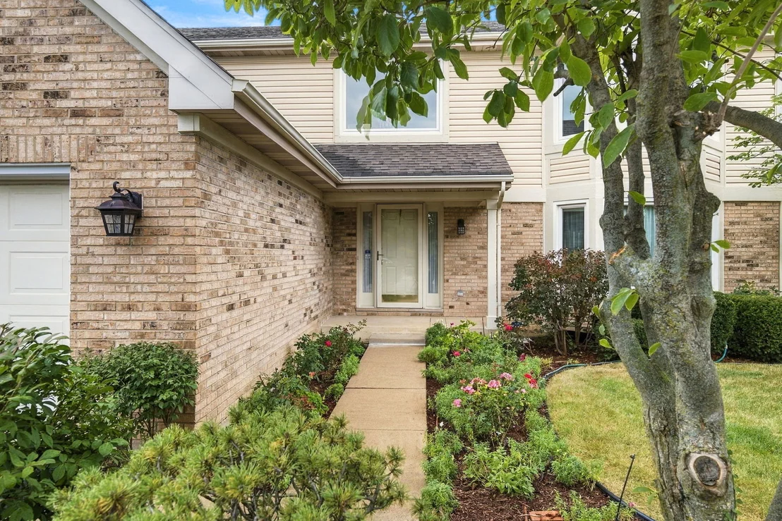 Photo of 1011 E Amberwood Circle