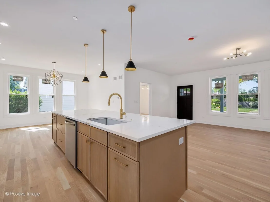 Photo of 751 Sunnyside Road