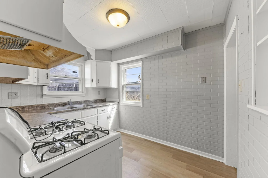 Photo of 803 1st Avenue