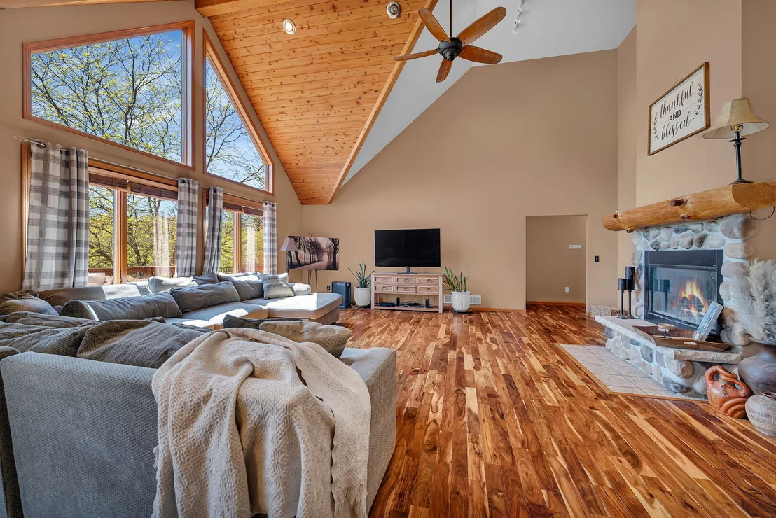 Photo of 4595 Shady Lane