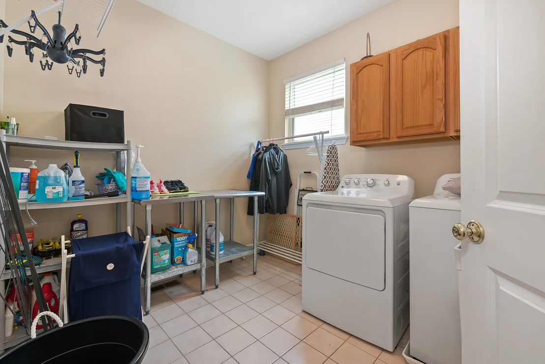 Photo of 768 Brompton Lane