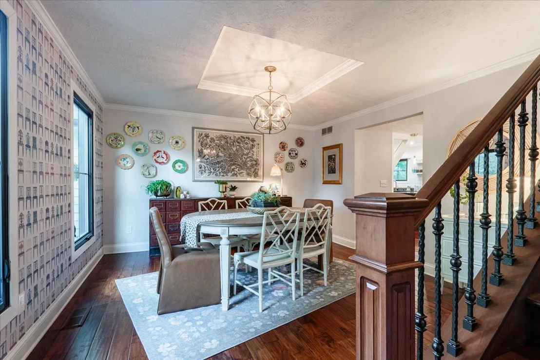Photo of 2202 Hedgewood Drive