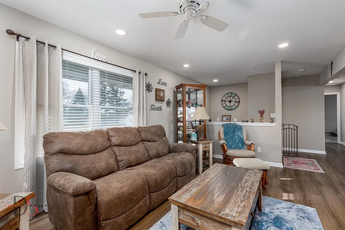 Photo of 4 Maplewood Lane
