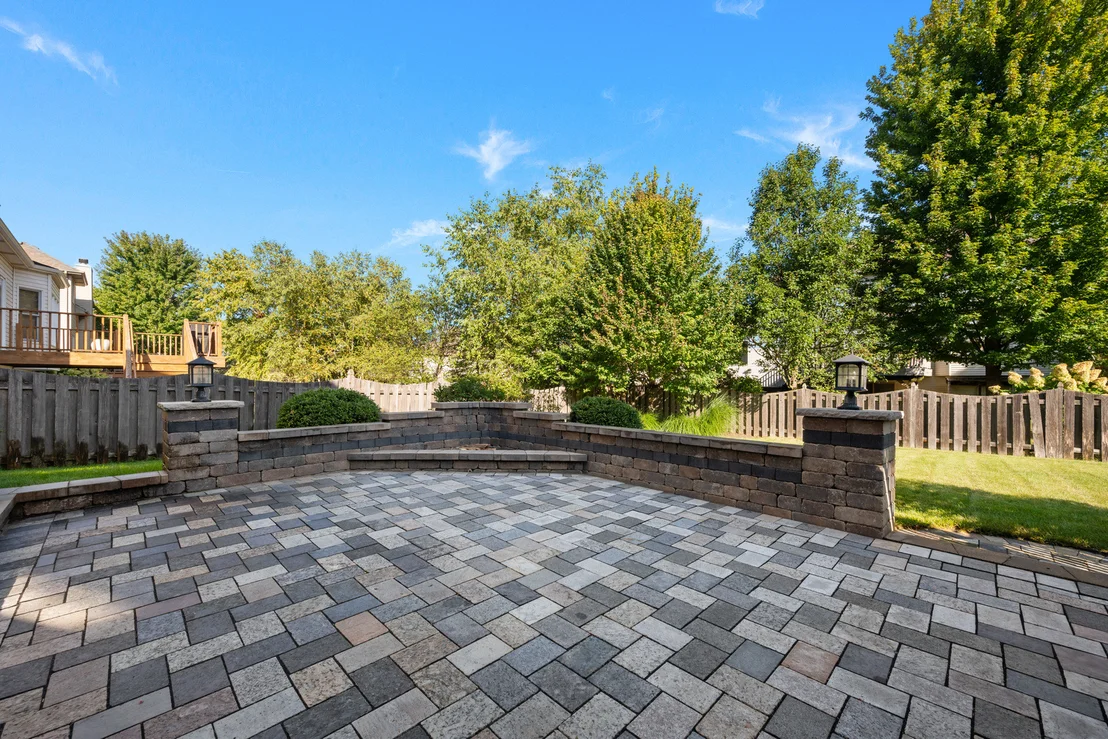 Photo of 402 Deerfield Drive